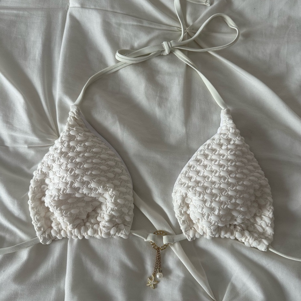 White Textured Bikini Set - Picture 2 of 4